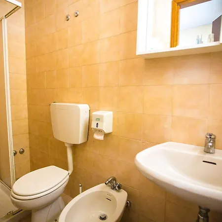 阿格丽奥尔米酒店