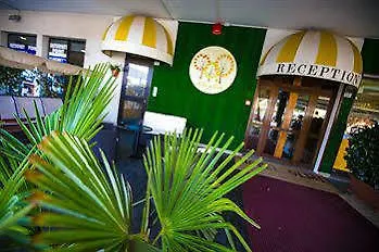 阿格丽奥尔米酒店 2*